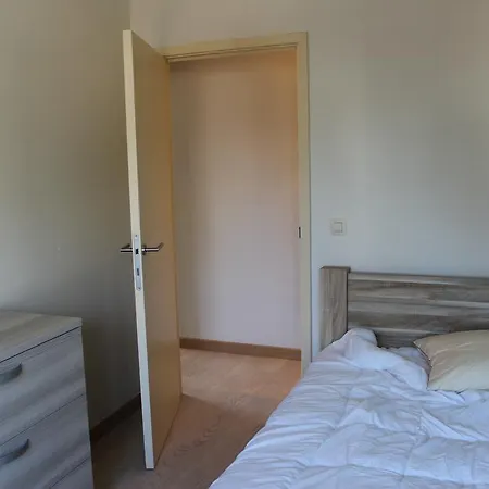 Golden Tulip Apartment *