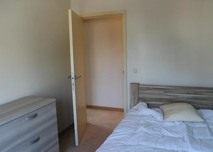 Golden Tulip Apartment *